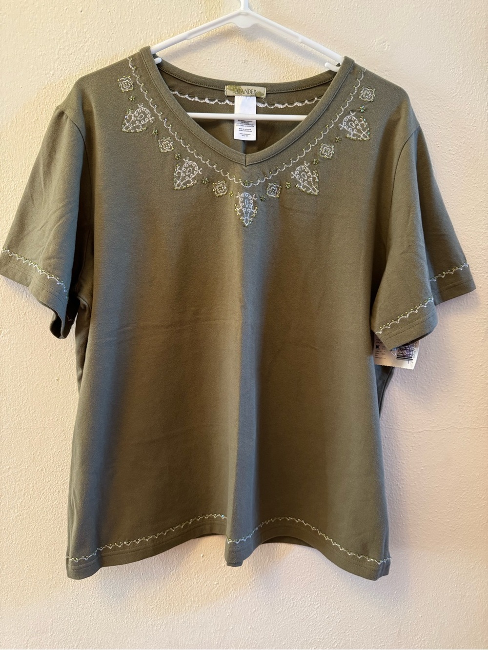 Islander Olive Green Embroidered Beaded V-Neck Top Short Sleeve Tee Size XL